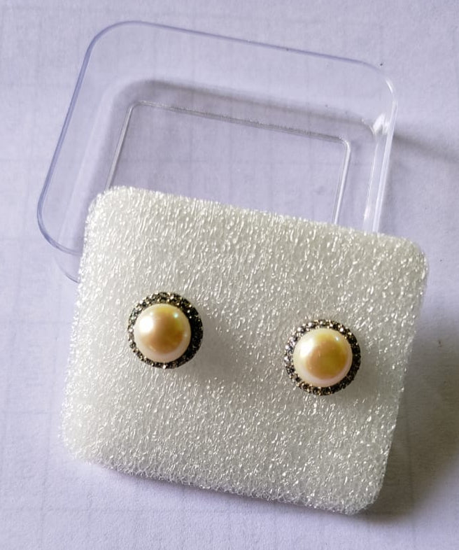Perlavia Classic Pearl Stud Earrings